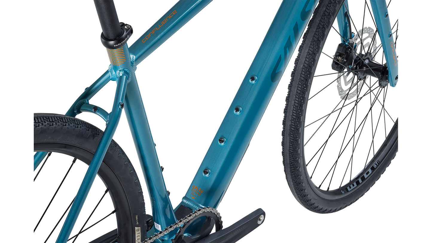 Salsa Confluence Ebike Flat Bar CUES 11 seat tube and down tube focus